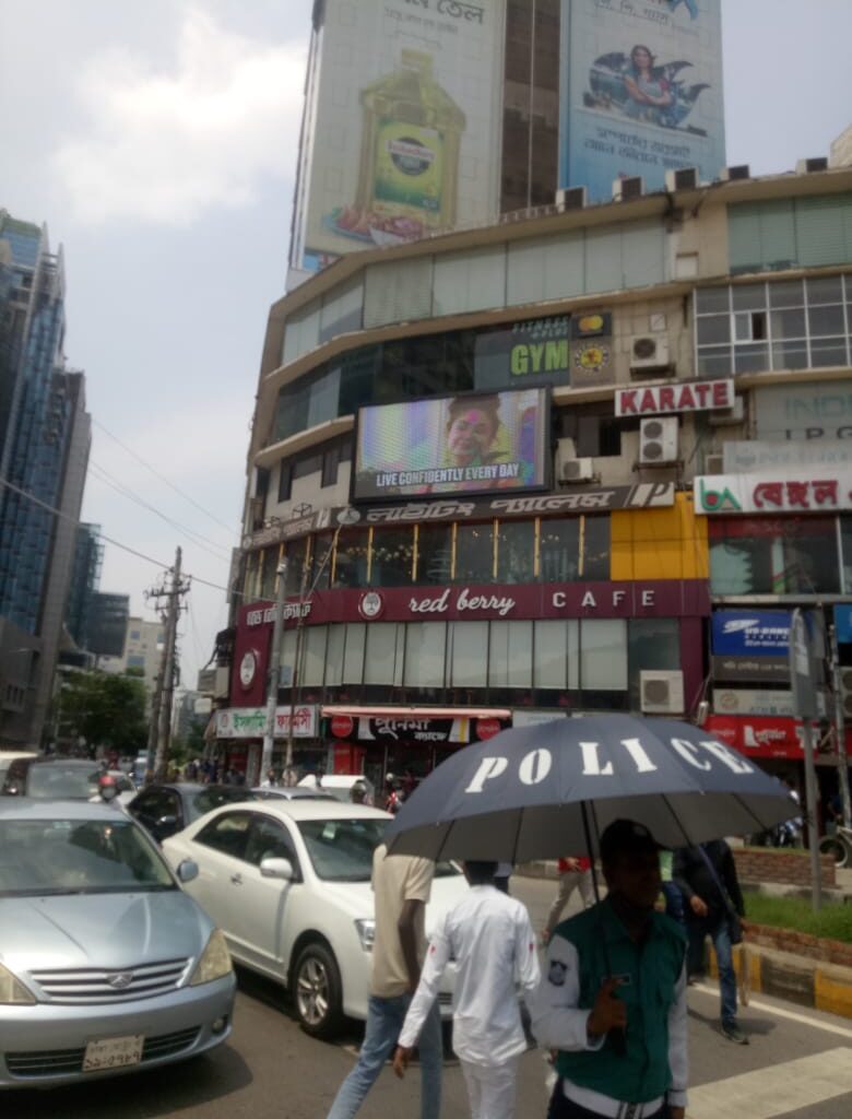 10 Secrets to Design Billboard Advertising in Bangladesh That Drive Results! 